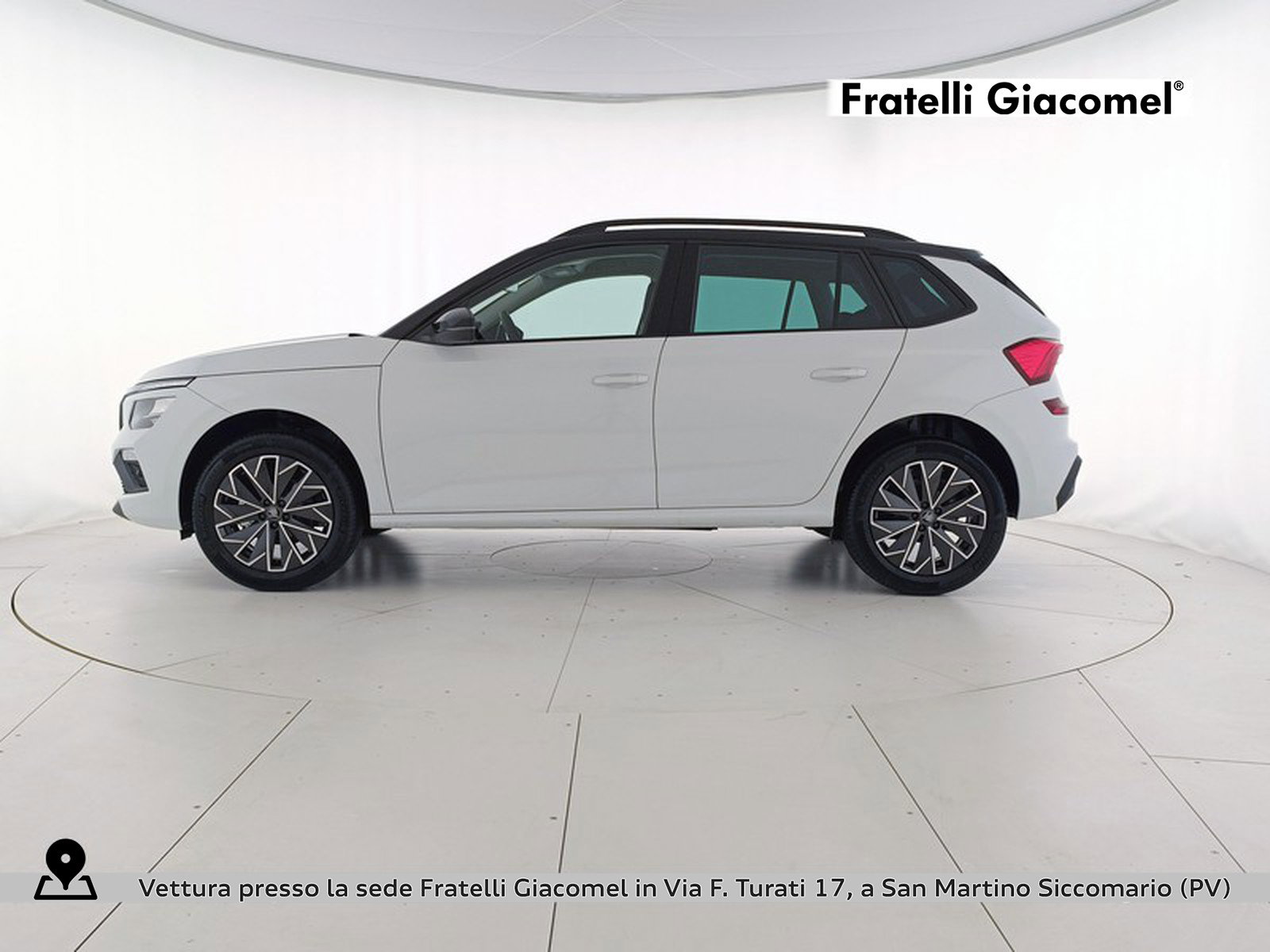 https://cdn-giacomel.caraffinity.it/fratelligiacomel/weicola/large/81/+2026+09+03+V112817_6a9966c7b7be2.jpg/a15e05c9cba9e714556fcd3d6430e3d7.jpg