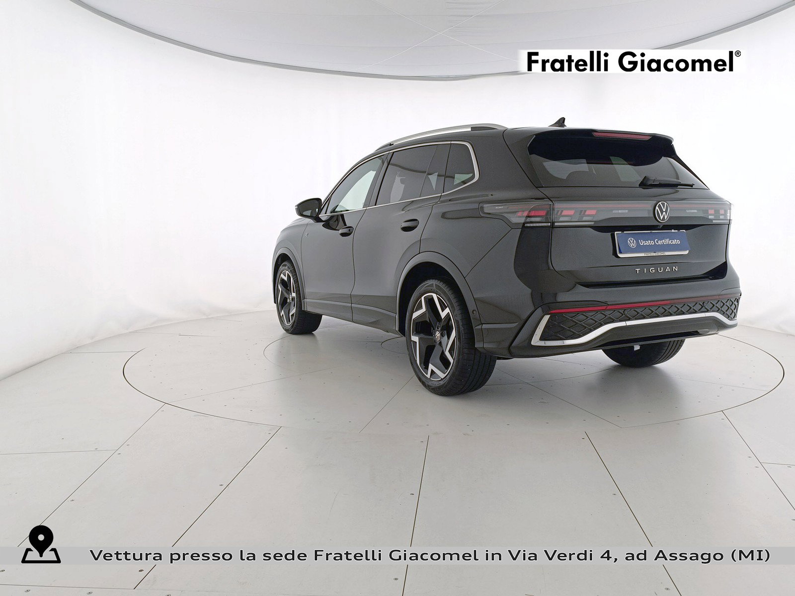 https://cdn-giacomel.caraffinity.it/fratelligiacomel/weicola/large/83/+2025+12+10+V096939_69399eb94290c.jpg/b686617be1ed4cf0ac60788c8a38c67d.jpg
