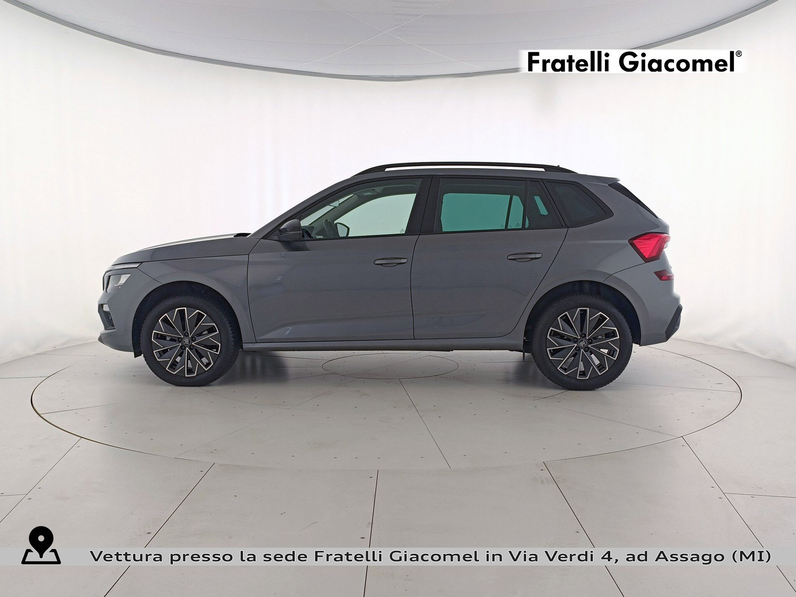 https://cdn-giacomel.caraffinity.it/fratelligiacomel/weicola/large/83/+2026+04+01+V103885_69cd128aab207.jpg/9f41f7ea8c688257dc4a46213270fa72.jpg