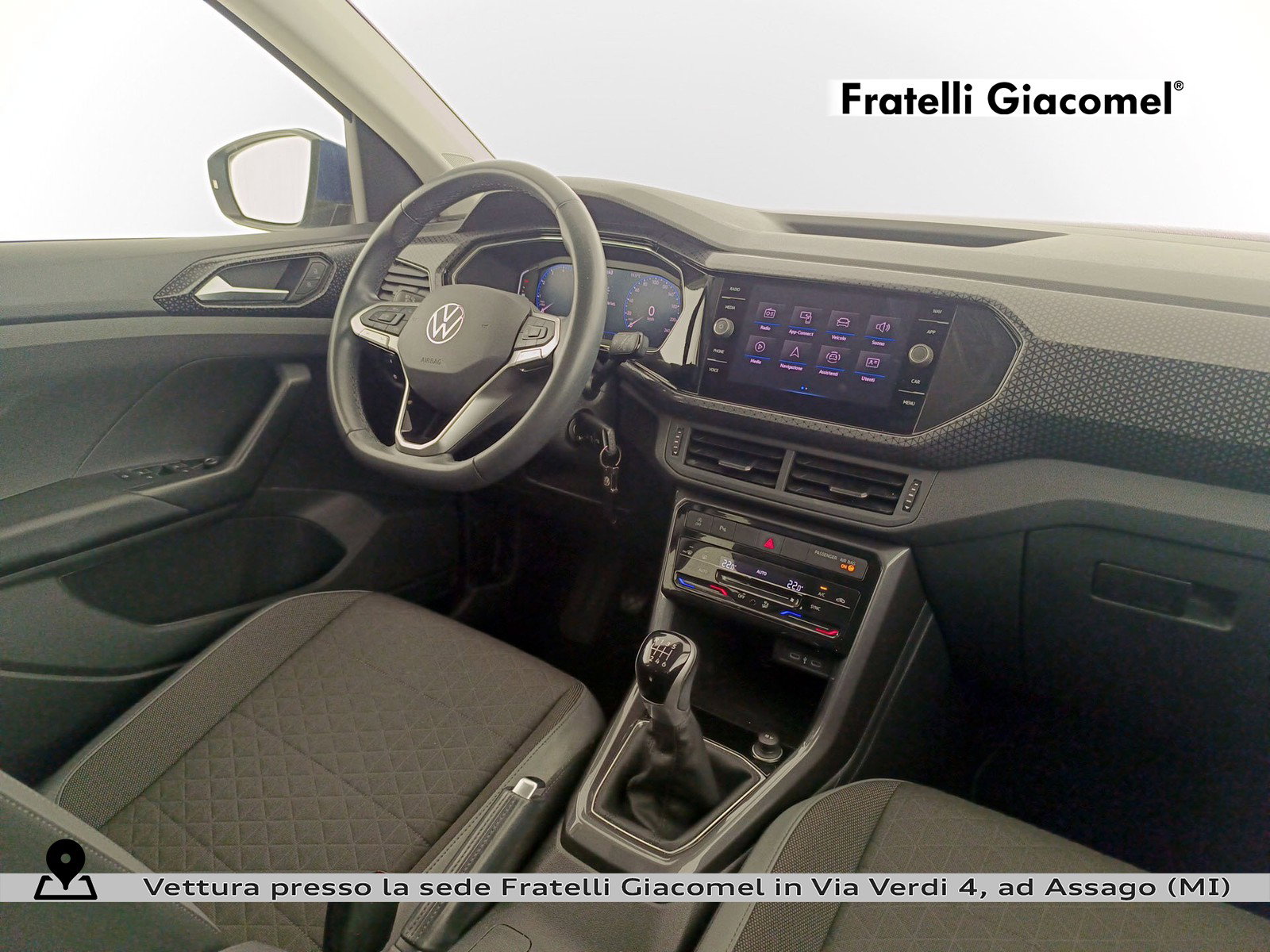 https://cdn-giacomel.caraffinity.it/fratelligiacomel/weicola/large/83/+2026+04+14+V104102_69ddf70b1aa65.jpg/216d450533a348ee26ccffaa84e7278c.jpg