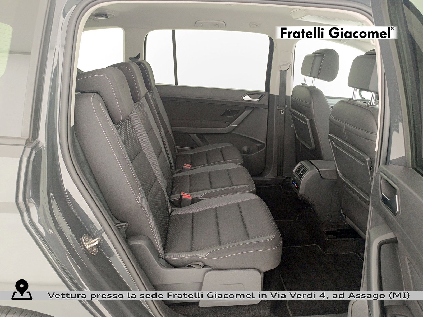 https://cdn-giacomel.caraffinity.it/fratelligiacomel/weicola/large/83/+2026+04+17+V103506_69e229b366330.jpg/c45d610c276df64e1fb4d4c5c08f577c.jpg