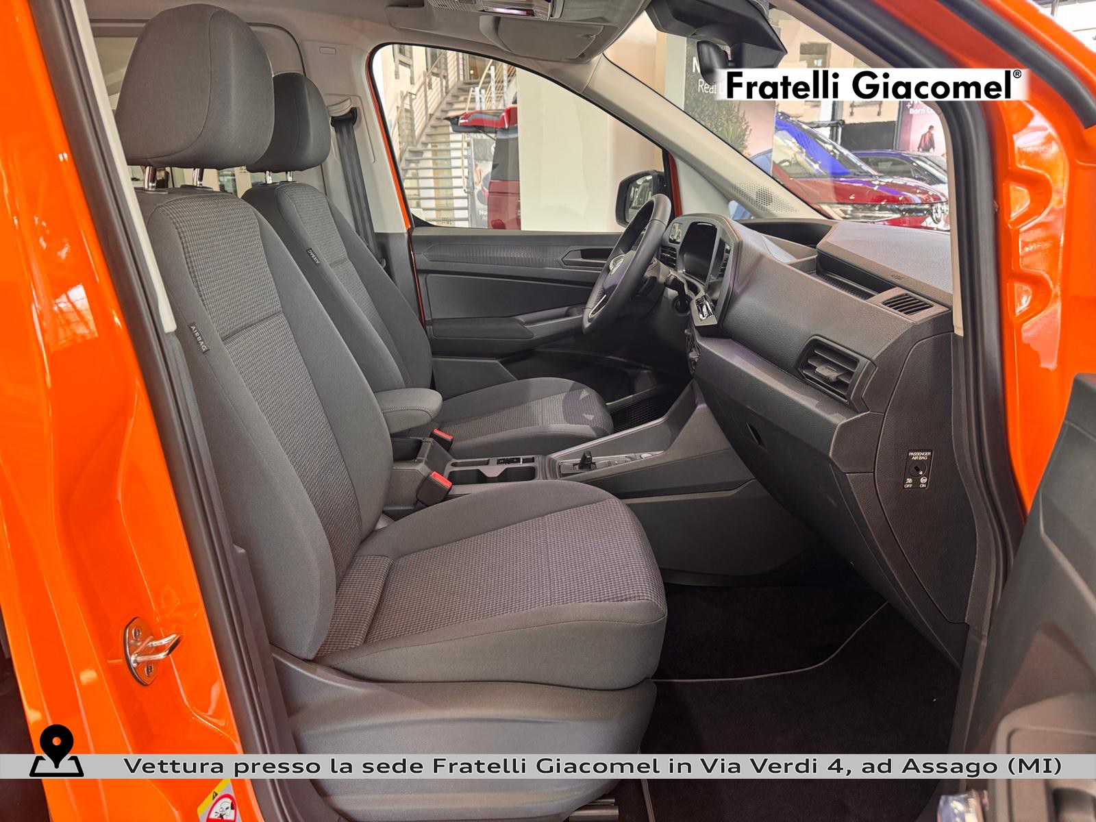 https://cdn-giacomel.caraffinity.it/fratelligiacomel/weicola/large/83/+2026+10+08+V113775_6ac7436ba783a.jpg/82cdba164f35edbce7a88d5139965953.jpg