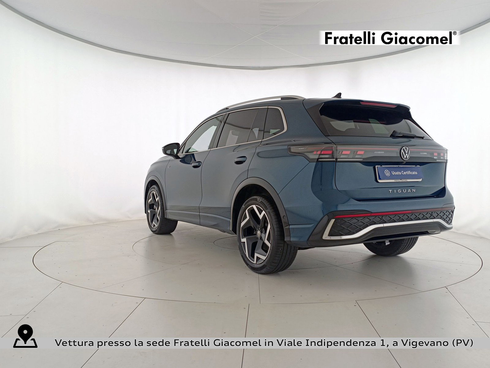 https://cdn-giacomel.caraffinity.it/fratelligiacomel/weicola/large/85/+2026+01+20+V098382_696f3aad22519.jpg/44cac47926cc08730375eb795fab57b8.jpg