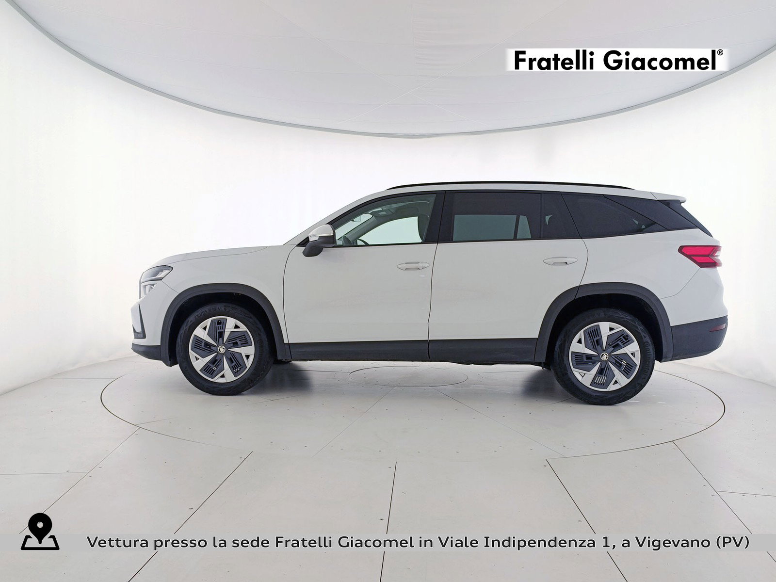 https://cdn-giacomel.caraffinity.it/fratelligiacomel/weicola/large/85/+2026+02+06+V100068_6985e7d3859b4.jpg/c4d20e3f34cf884d623518f998c9d86d.jpg