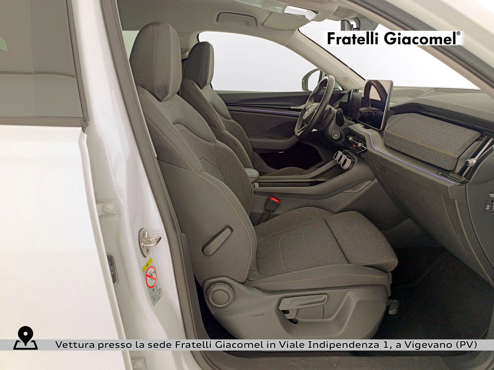 https://cdn-giacomel.caraffinity.it/fratelligiacomel/weicola/large/85/+2026+02+06+V100068_6985e7d53afa7.jpg/7f3947001f9f52f1496bc74d14f33a33.jpg