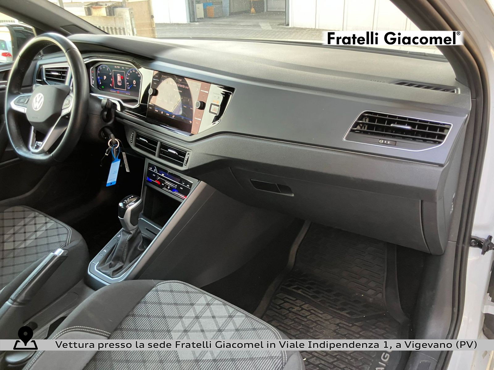 https://cdn-giacomel.caraffinity.it/fratelligiacomel/weicola/large/85/+2026+04+29+V100552_69f1ed2c08cf5.jpg/4ddf9cb955de17138216272404c791a3.jpg