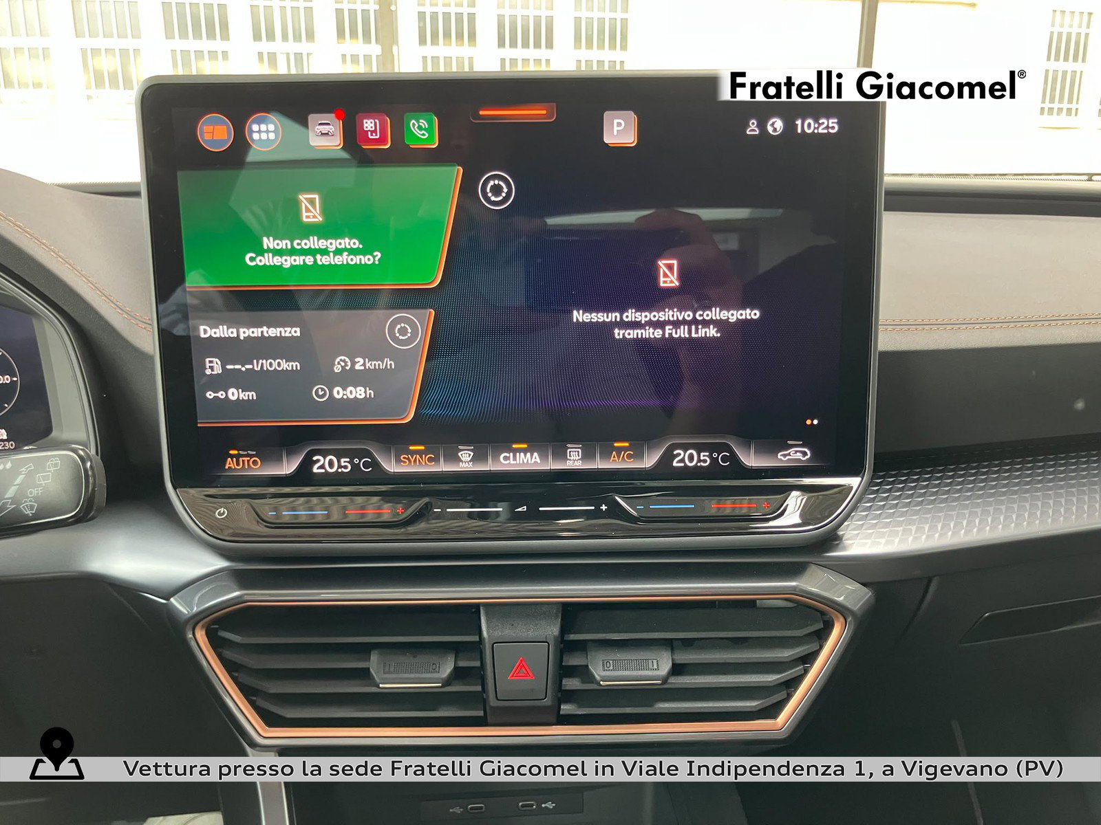 https://cdn-giacomel.caraffinity.it/fratelligiacomel/weicola/large/85/+2026+06+04+V107901_6a216b155a369.jpg/8ba5712b8d7c1ef16518747b0efc514f.jpg