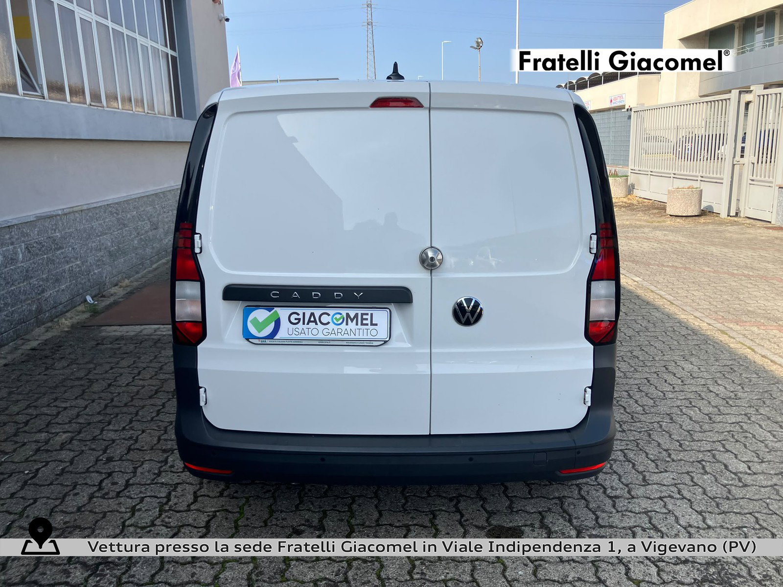 https://cdn-giacomel.caraffinity.it/fratelligiacomel/weicola/large/85/+2026+09+22+V111537_6ab251e35a335.jpg/023d84460432359f0ad2da9913f53e4d.jpg