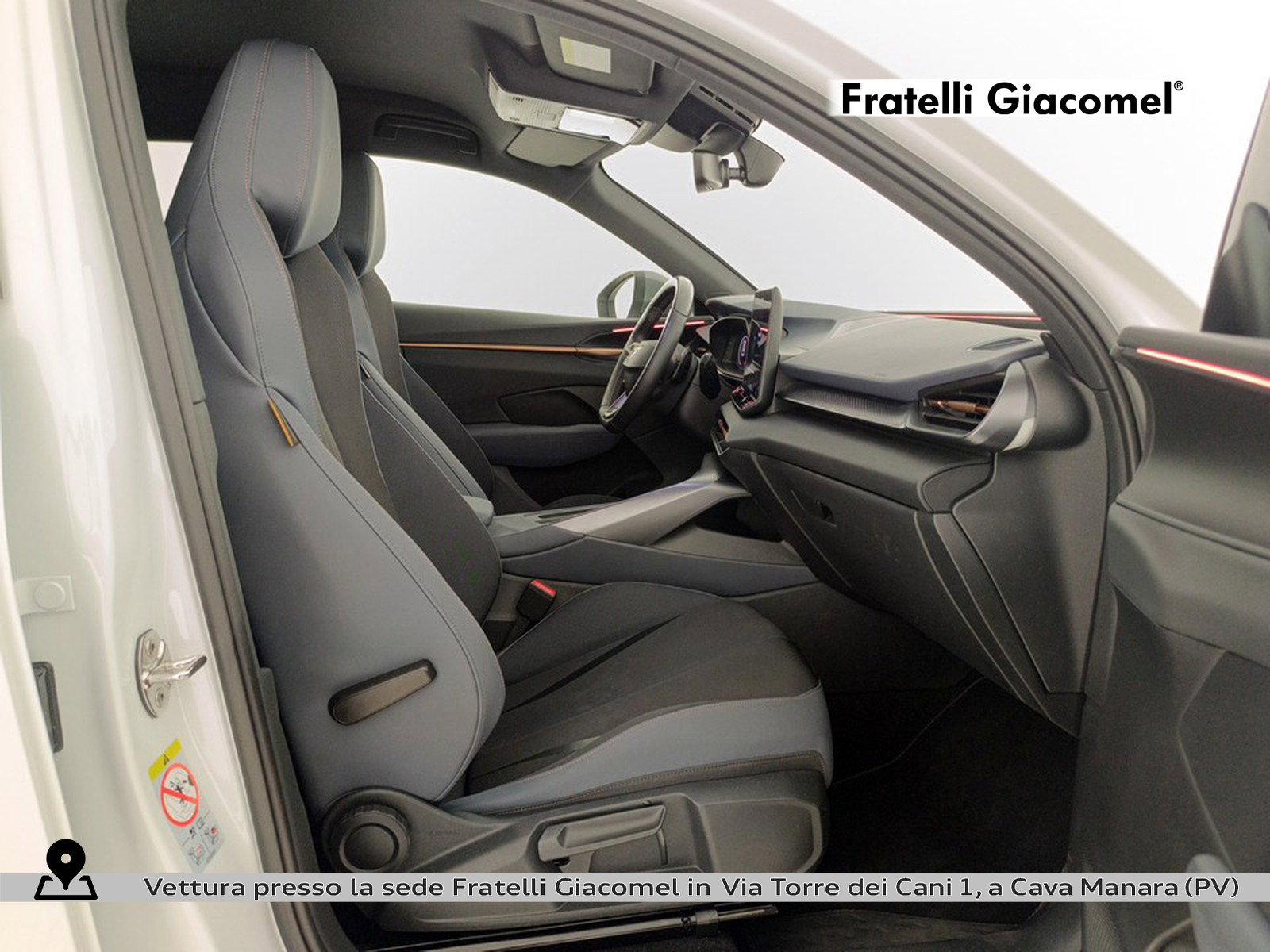 https://cdn-giacomel.caraffinity.it/fratelligiacomel/wrap360/large/134/+2026+07+31+V110896_6a6cb9f2a2c5c.jpg/038918b74fb25b9a88b245fe502e0703.jpg