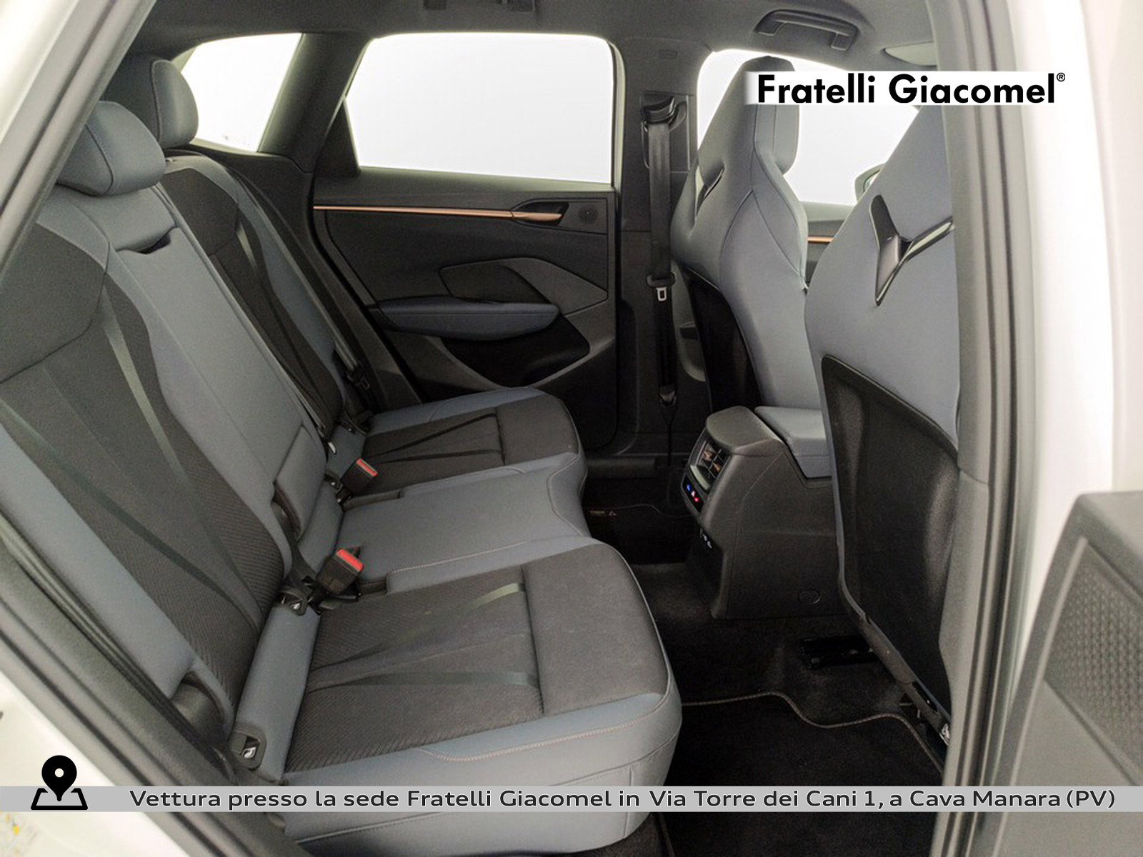https://cdn-giacomel.caraffinity.it/fratelligiacomel/wrap360/large/134/+2026+07+31+V110896_6a6cb9f310bd1.jpg/57a58720894b7dc89c353cf6f1722ea4.jpg