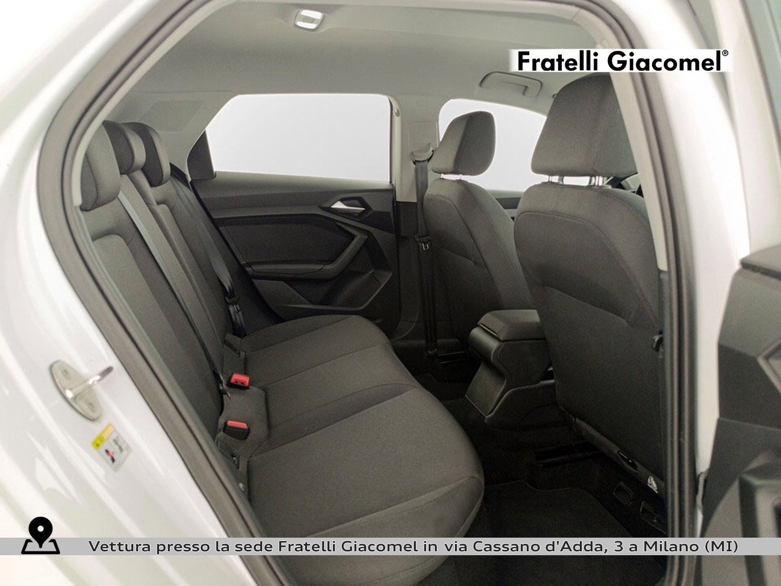 https://cdn-giacomel.caraffinity.it/fratelligiacomel/wrap360/large/135/+2026+05+08+V106277_69fddfe849703.jpg/097fea902fc7608240ac9c32e747bd0e.jpg