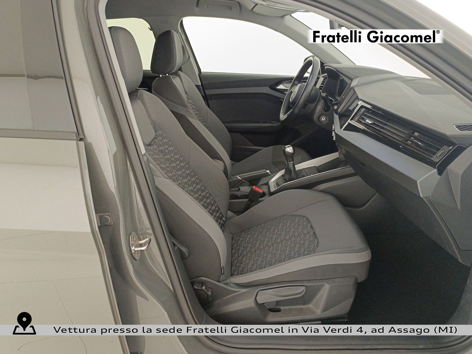 https://cdn-giacomel.caraffinity.it/fratelligiacomel/wrap360/large/83/+2026+04+20+V096570_69e5fa771fc02.jpg/86fef11c9c46ed80deb08c8ef6b5267d.jpg