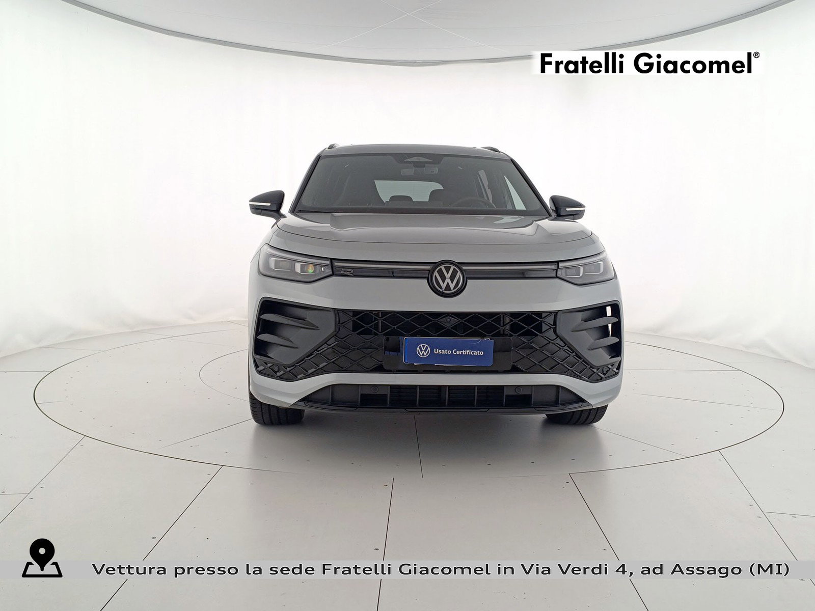 https://cdn-giacomel.caraffinity.it/fratelligiacomel/wrap360/large/83/+2026+04+22+V103430_69e8e40a0bd37.jpg/bd5295929c775a14c068a27f4c2fa00d.jpg