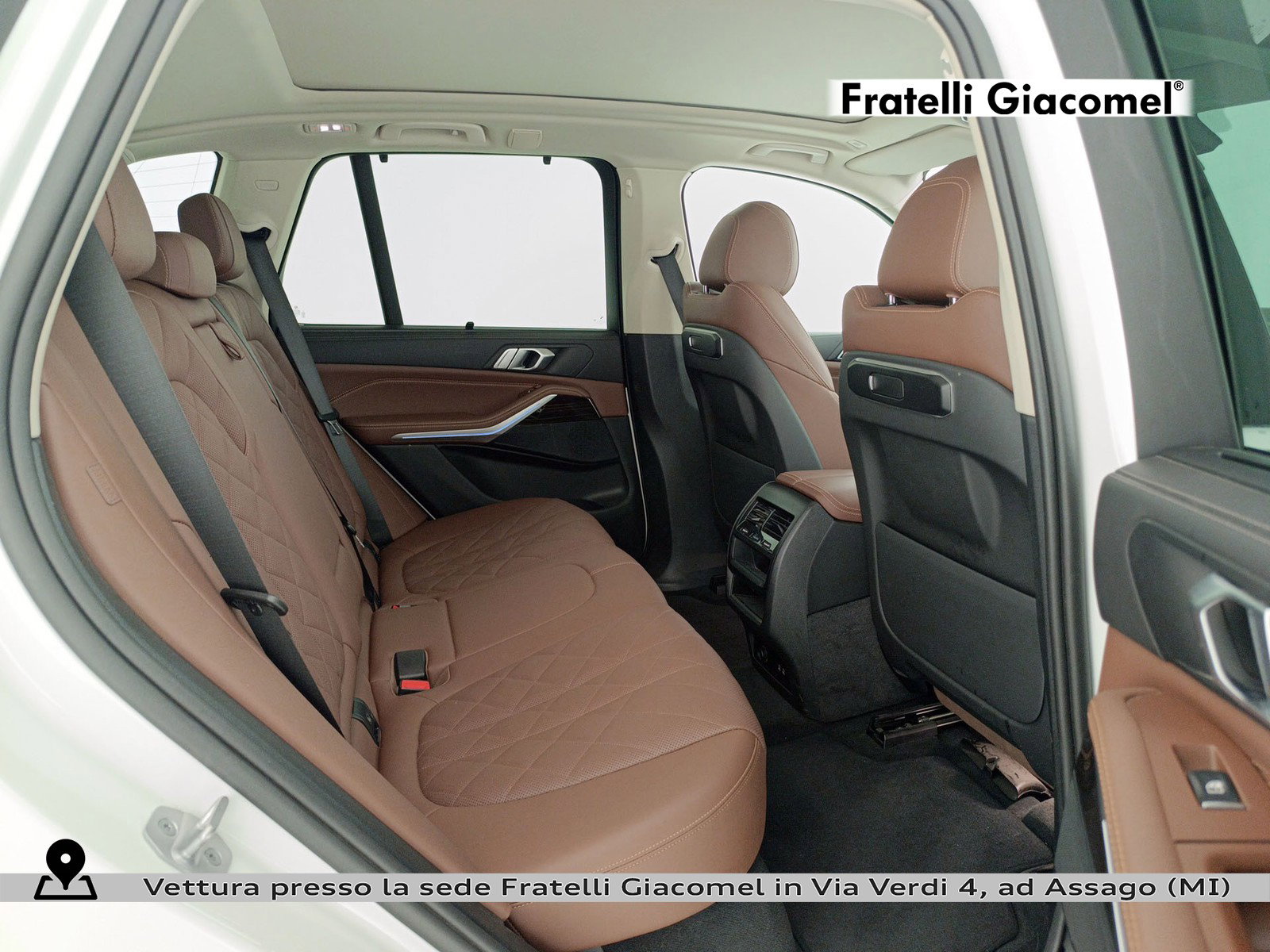 https://cdn-giacomel.caraffinity.it/fratelligiacomel/wrap360/large/83/+2026+04+24+V103731_69eb32ce0a130.jpg/dfbc42e4922450c3133583b09f2ec90c.jpg