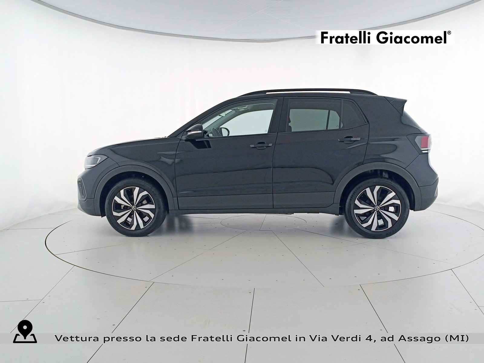 https://cdn-giacomel.caraffinity.it/fratelligiacomel/wrap360/large/83/+2026+04+24+V104589_69eb6ad11fd38.jpg/c00c523754db472b414693589149e795.jpg