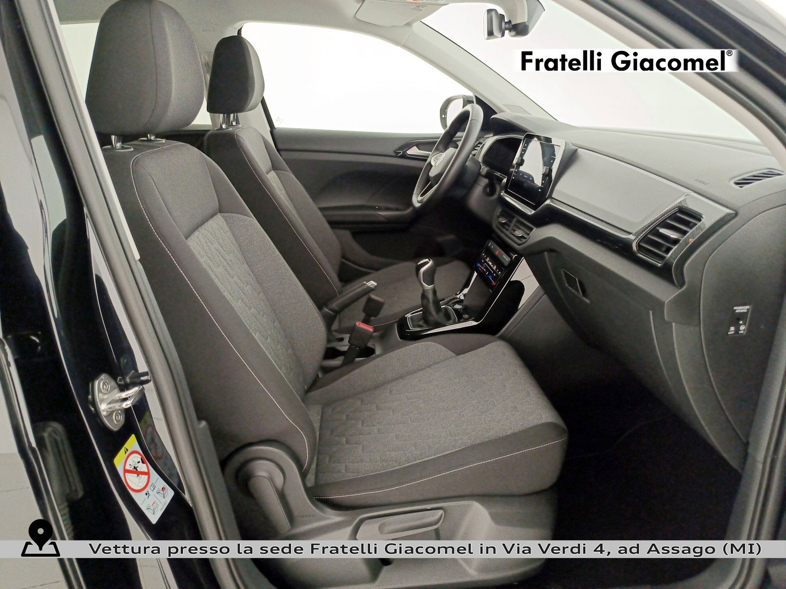 https://cdn-giacomel.caraffinity.it/fratelligiacomel/wrap360/large/83/+2026+04+24+V104589_69eb6ad2c9c60.jpg/7cf821316f13e0edf1739d96235efaa2.jpg