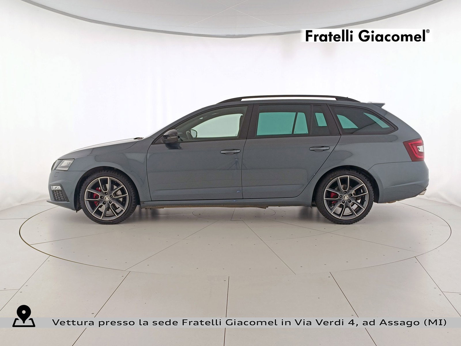https://cdn-giacomel.caraffinity.it/fratelligiacomel/wrap360/large/83/+2026+04+24+V105133_69eb6a97ab4dc.jpg/094a4df7ee0afdd685bc8caa6973a28a.jpg
