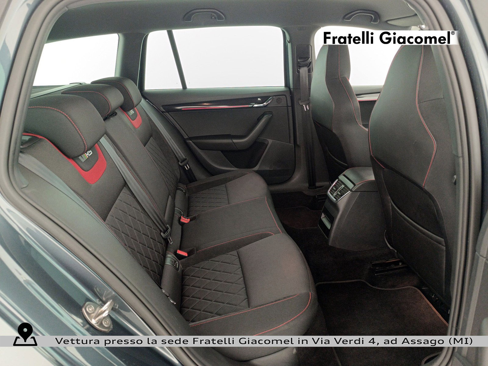 https://cdn-giacomel.caraffinity.it/fratelligiacomel/wrap360/large/83/+2026+04+24+V105133_69eb6a986166b.jpg/1dc5d676db7a28a56eba1bb37671860c.jpg