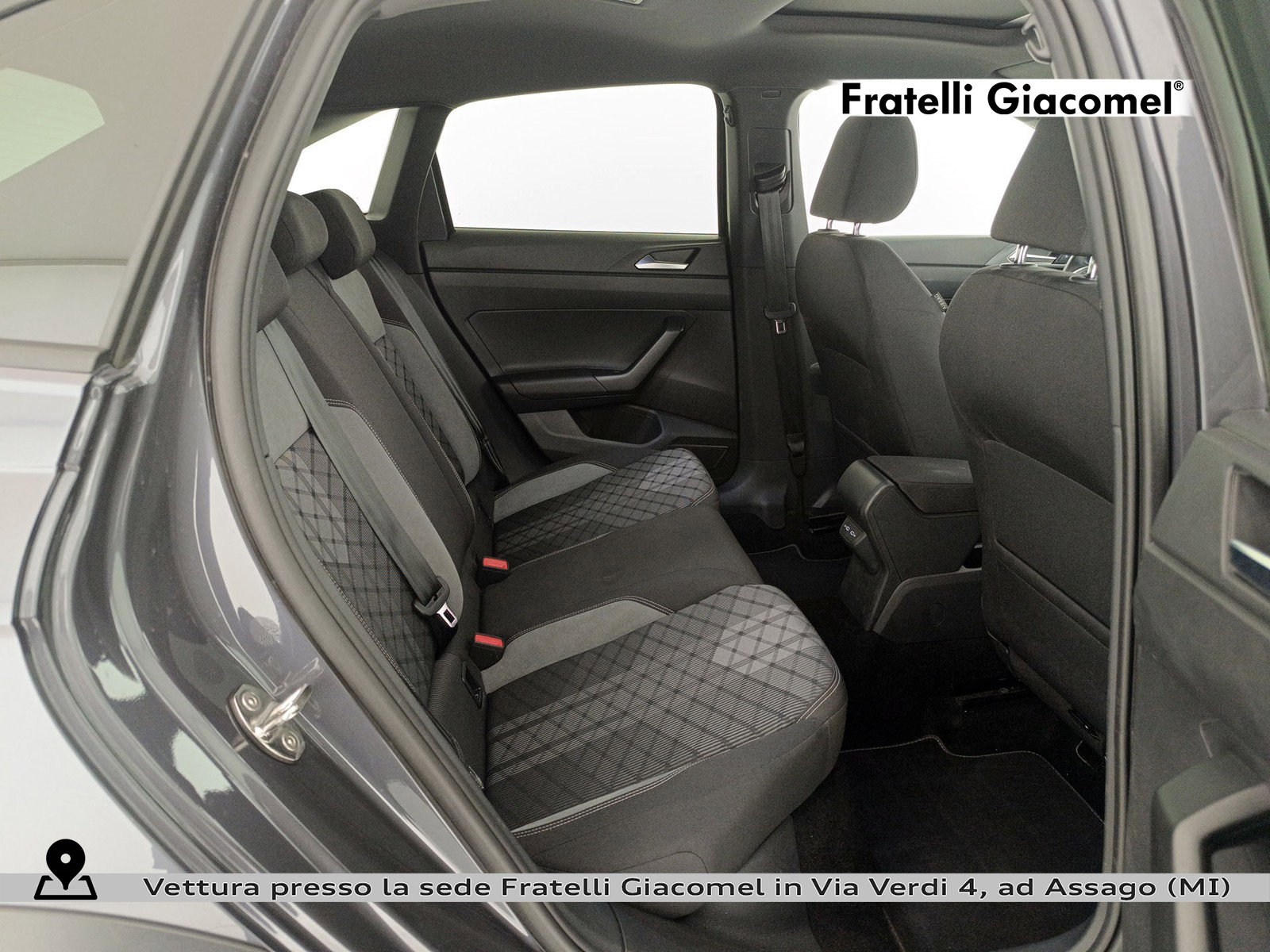 https://cdn-giacomel.caraffinity.it/fratelligiacomel/wrap360/large/83/+2026+04+27+V104082_69ef192af0de1.jpg/11d905100c9301f5cfc309550913d49e.jpg