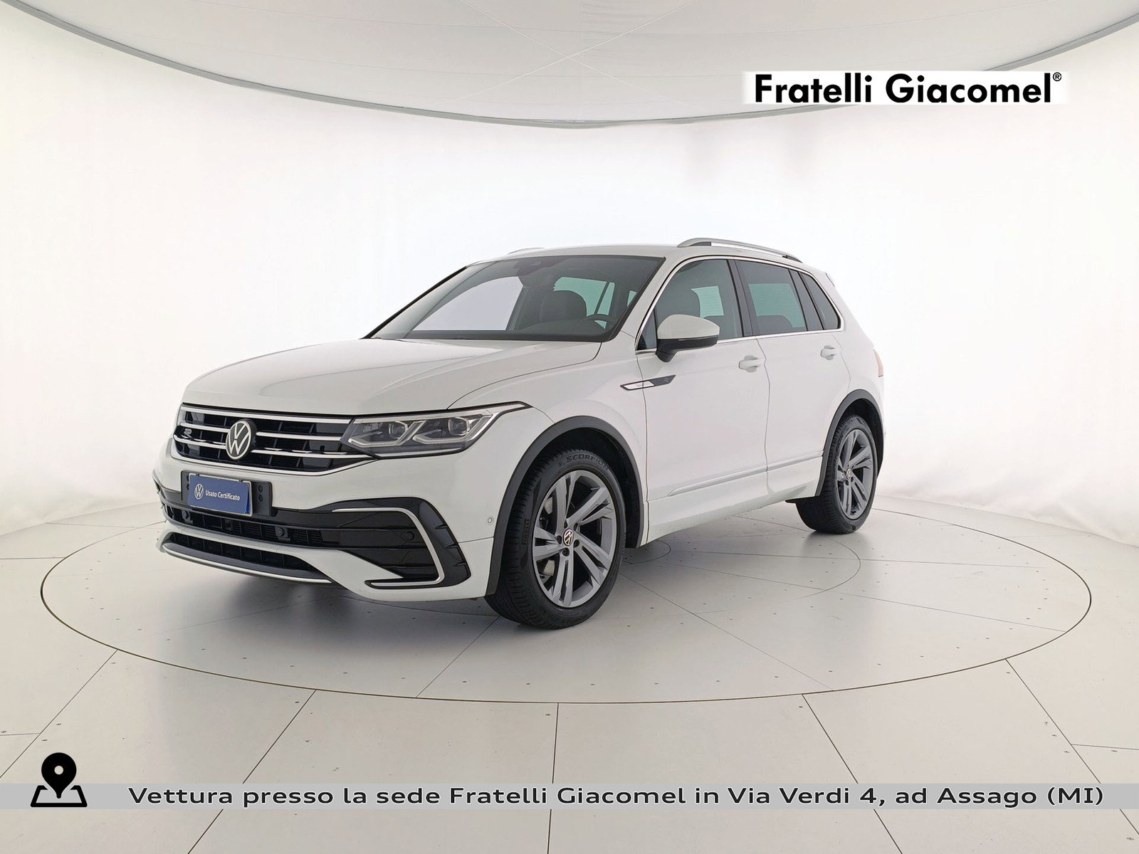 https://cdn-giacomel.caraffinity.it/fratelligiacomel/wrap360/large/83/+2026+04+30+V104101_69f37de1c50c9.jpg/d14ef8c1150fb8f23112233c0a926bb8.jpg?format=jpeg