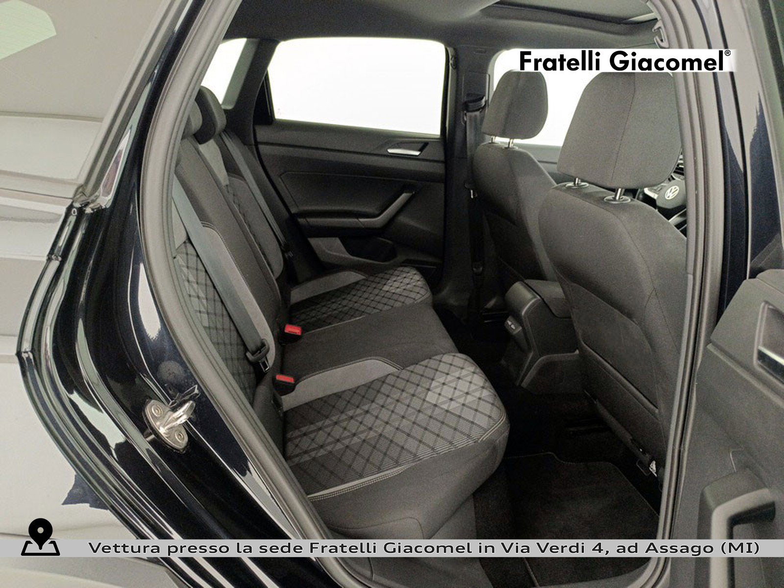 https://cdn-giacomel.caraffinity.it/fratelligiacomel/wrap360/large/83/+2026+05+05+V101044_69f9c11901f6e.jpg/fb648b8e94708e7ad21d0ae5a2e8b9c8.jpg