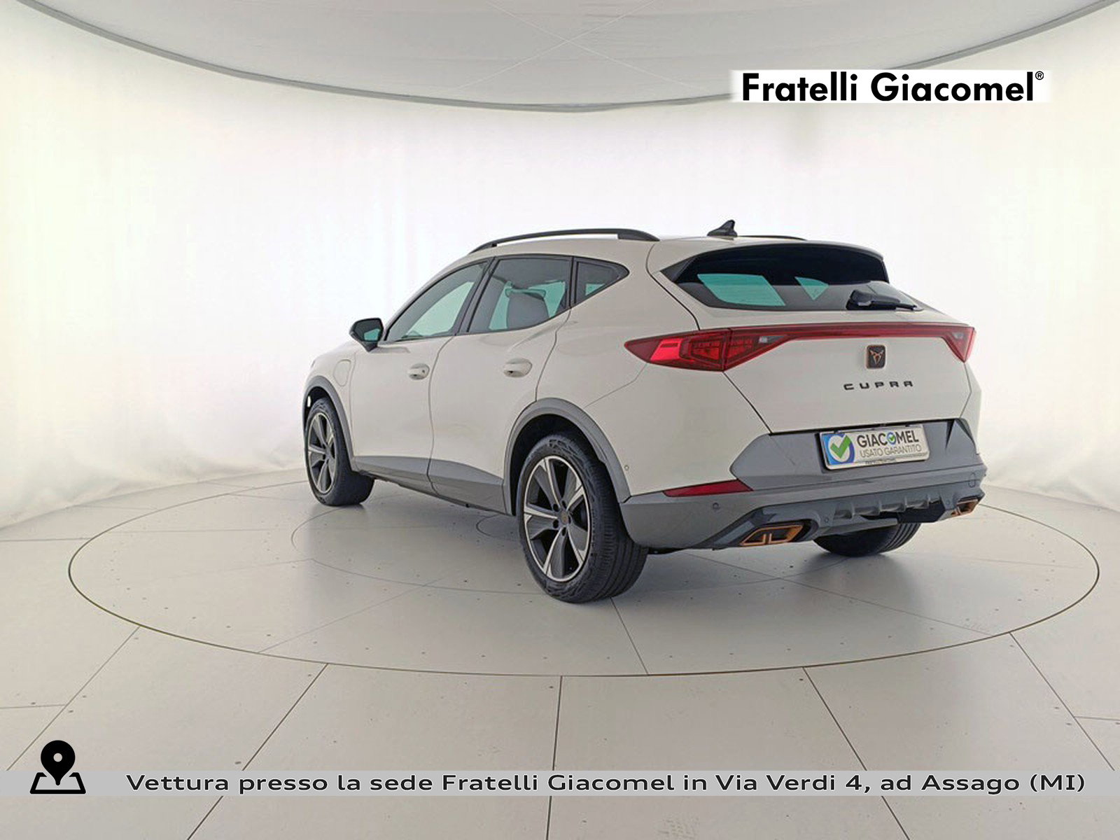 https://cdn-giacomel.caraffinity.it/fratelligiacomel/wrap360/large/83/+2026+05+05+V106135_69f9eb5e61924.jpg/77a76e57d2002e84beee287bd309ea08.jpg