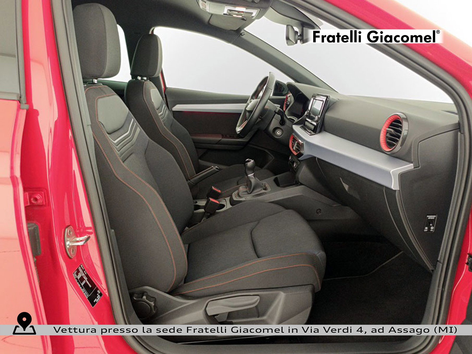 https://cdn-giacomel.caraffinity.it/fratelligiacomel/wrap360/large/83/+2026+05+05+V106371_69f9b2f739bcb.jpg/656d98c6f841293aaa962068c20e4bef.jpg