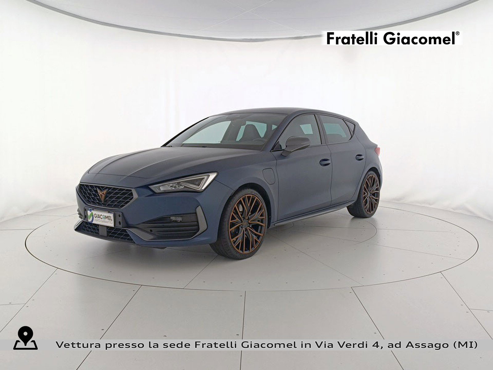https://cdn-giacomel.caraffinity.it/fratelligiacomel/wrap360/large/83/+2026+05+08+V106190_69fd996cc4b7f.jpg/2b624b01801f7b3e7a30b61017d3d7e3.jpg?format=jpeg