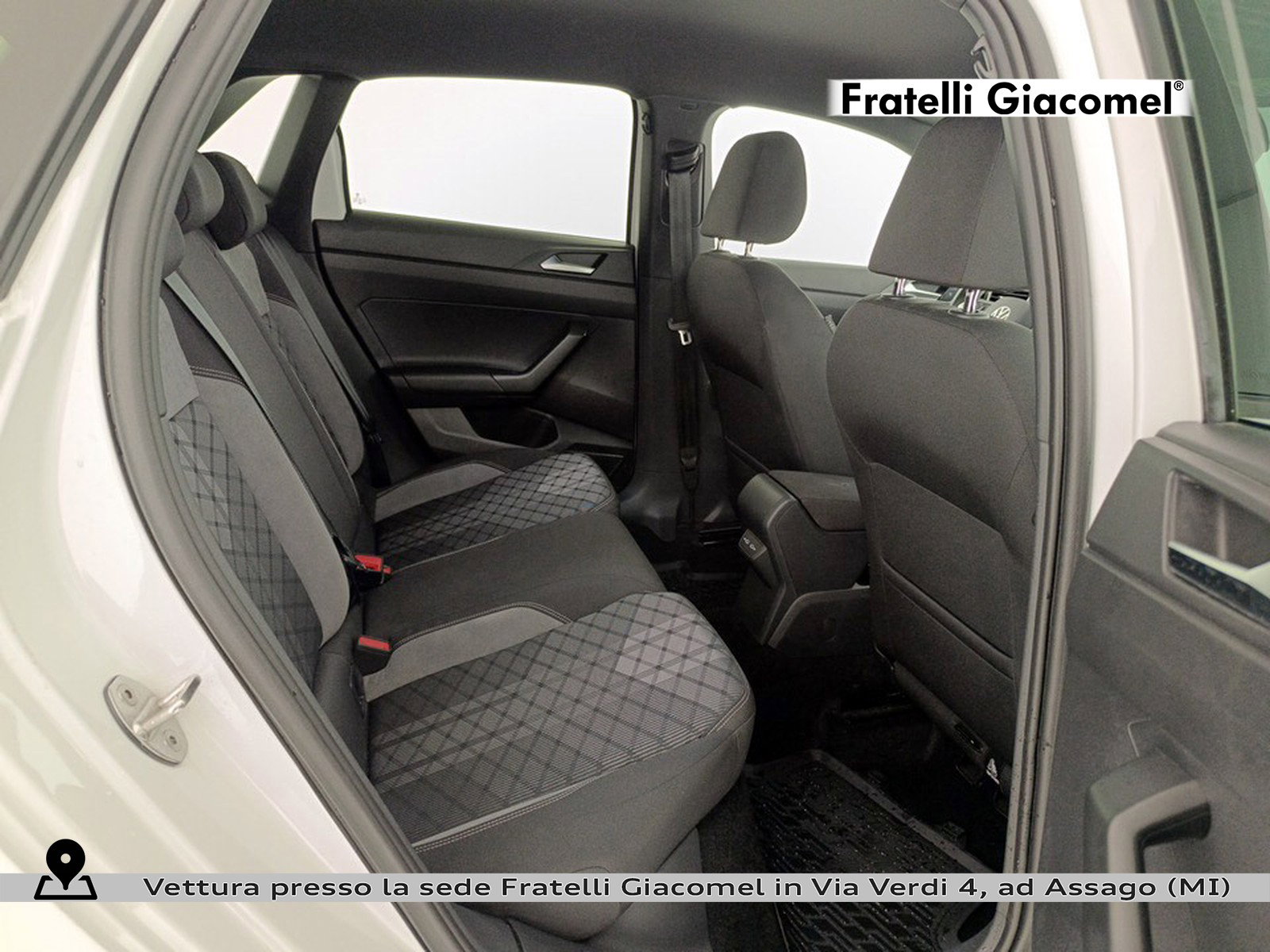 https://cdn-giacomel.caraffinity.it/fratelligiacomel/wrap360/large/83/+2026+05+11+V103987_6a01f07a1e67d.jpg/dfc86f781f5fd050507a141fb27a9e6a.jpg