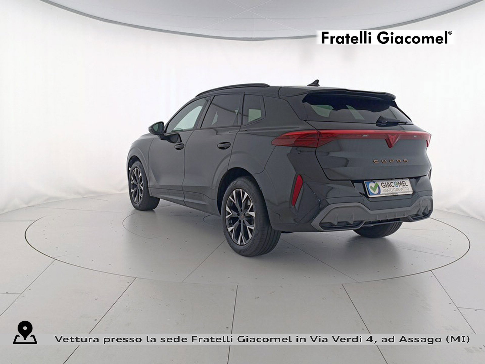 https://cdn-giacomel.caraffinity.it/fratelligiacomel/wrap360/large/83/+2026+05+11+V106189_6a018e085dea6.jpg/0c0e3598c6a36b3846cb192b586a820a.jpg