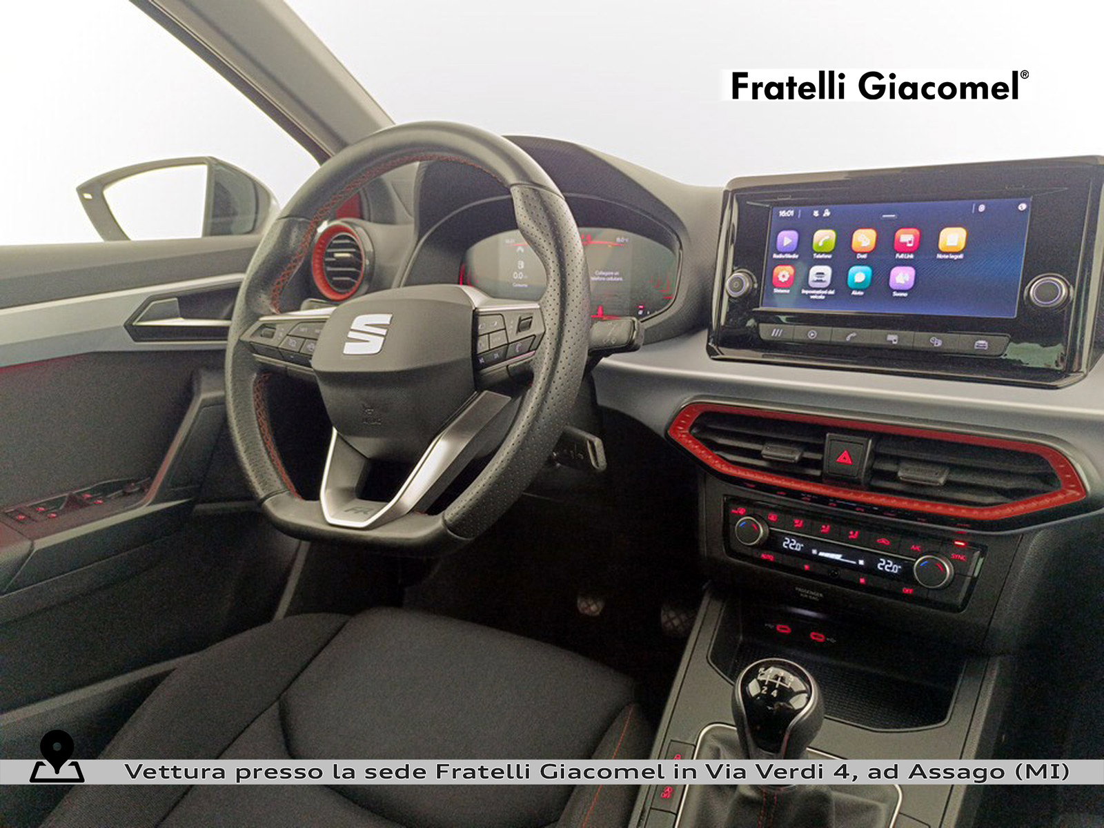 https://cdn-giacomel.caraffinity.it/fratelligiacomel/wrap360/large/83/+2026+05+13+V100574_6a043ef5bdbc6.jpg/65a23b9b1e409fd05cabb5880cc63123.jpg
