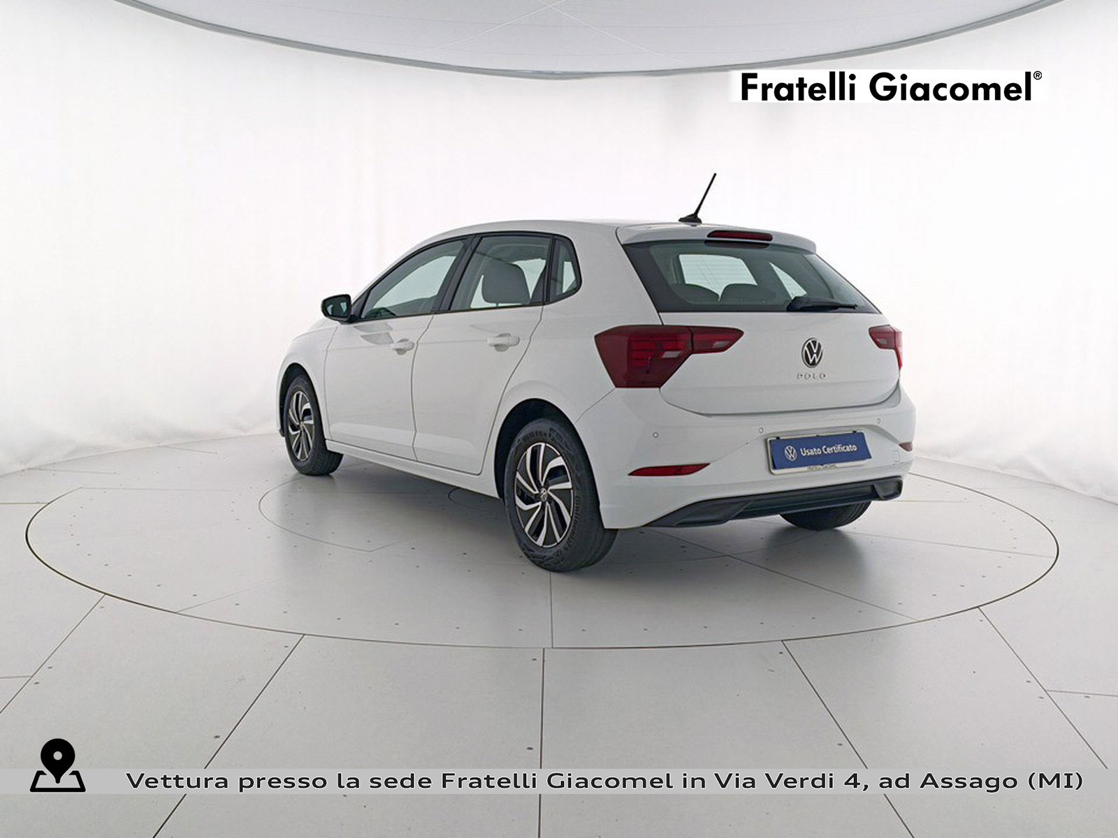 https://cdn-giacomel.caraffinity.it/fratelligiacomel/wrap360/large/83/+2026+05+13+V101160_6a047739b3dba.jpg/a88ded057bc87b121e832bbe48ddece3.jpg