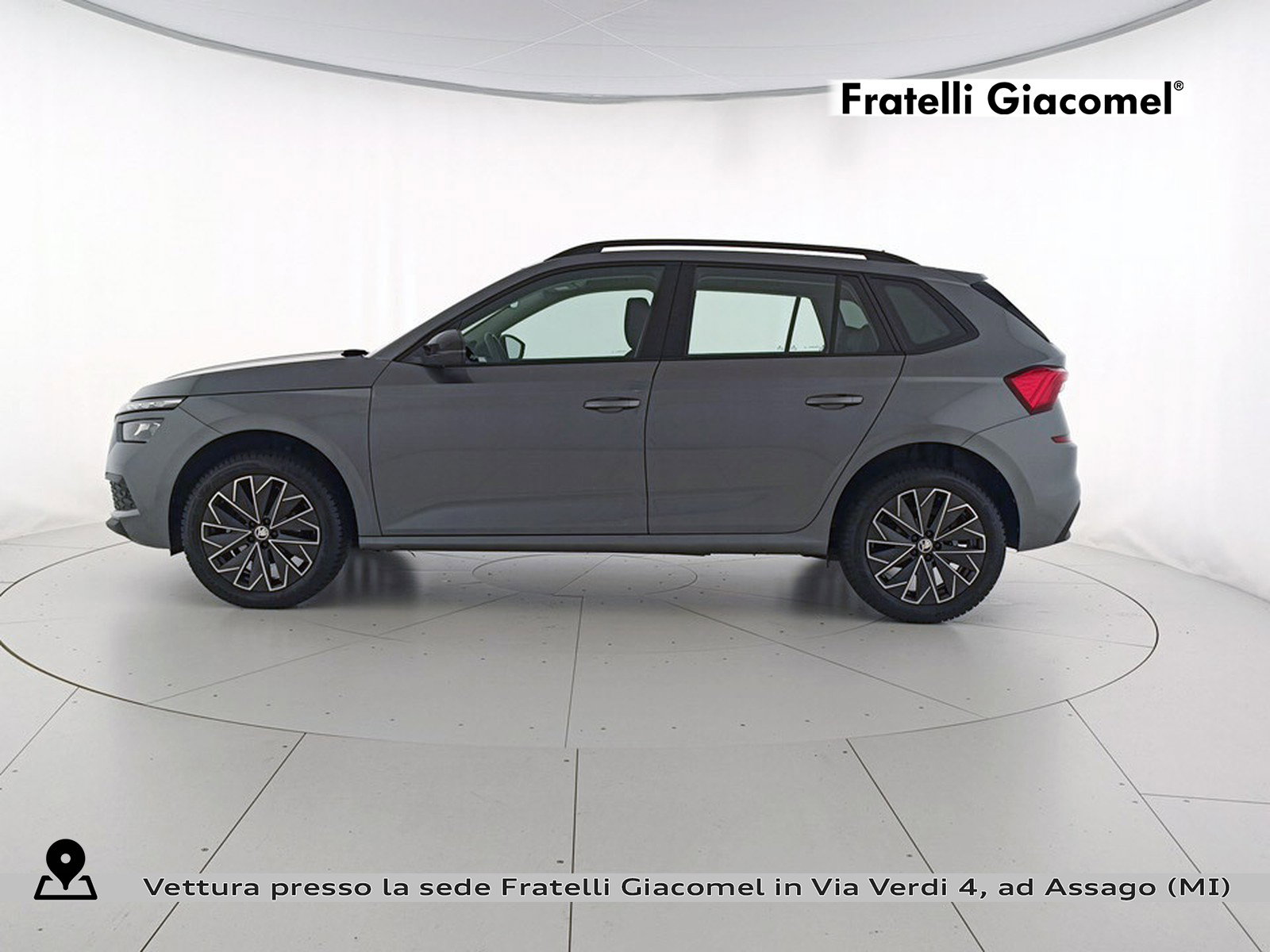 https://cdn-giacomel.caraffinity.it/fratelligiacomel/wrap360/large/83/+2026+05+19+V106125_6a0c6e3c5a52f.jpg/04d53a3b08525898e8a5929450096cfc.jpg