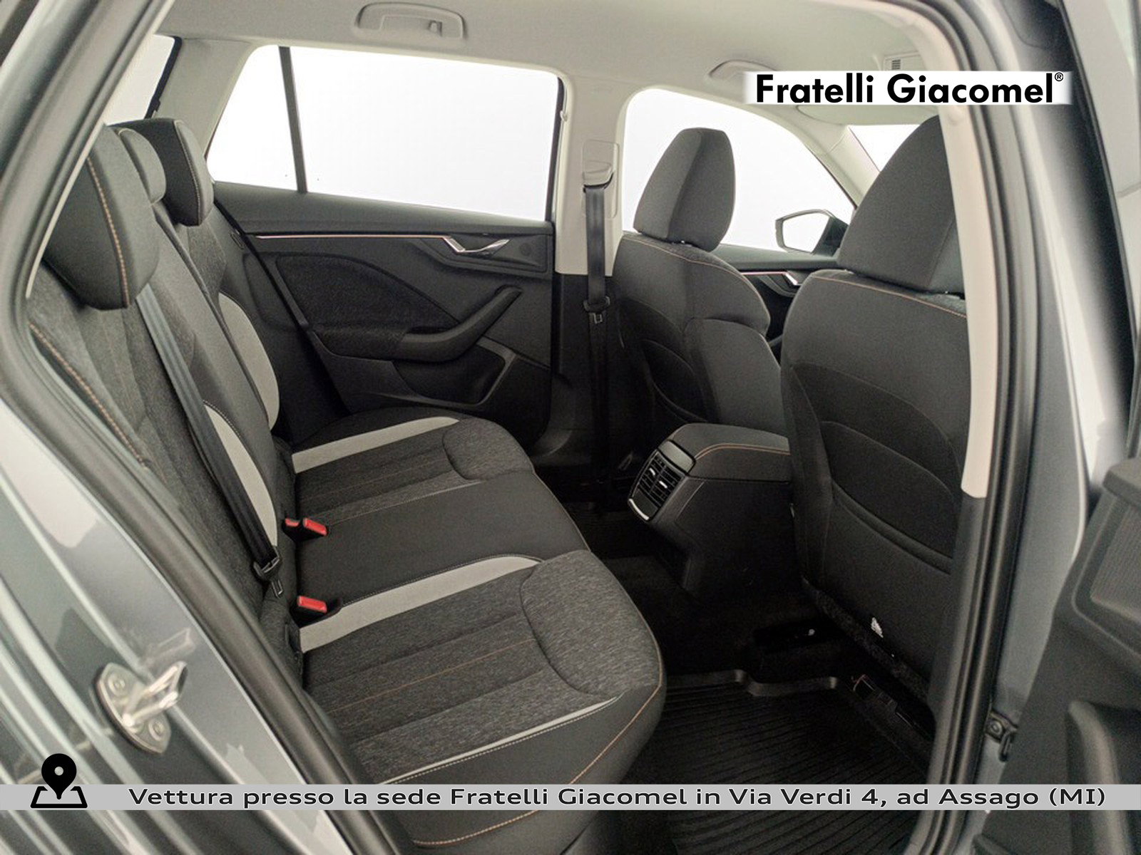https://cdn-giacomel.caraffinity.it/fratelligiacomel/wrap360/large/83/+2026+05+19+V106125_6a0c6e3da48d5.jpg/98fcfeab2a04c1f770bdc6ea16bf52f4.jpg