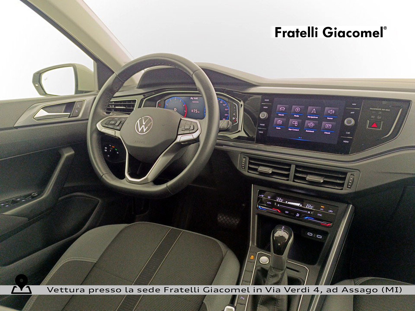 https://cdn-giacomel.caraffinity.it/fratelligiacomel/wrap360/large/83/+2026+05+21+V107458_6a0f115213d33.jpg/2e1a3360c86d4b808405c88dc753e4db.jpg