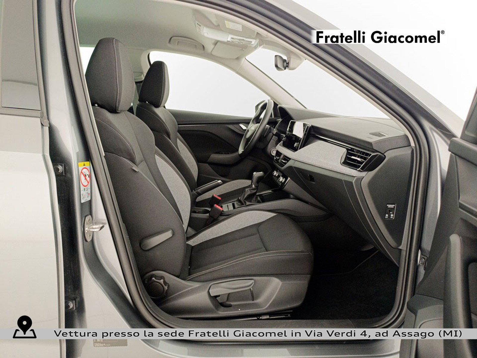 https://cdn-giacomel.caraffinity.it/fratelligiacomel/wrap360/large/83/+2026+05+26+V106585_6a159ac4bd05e.jpg/0ab23c37290846ac1439940f0eb7a911.jpg