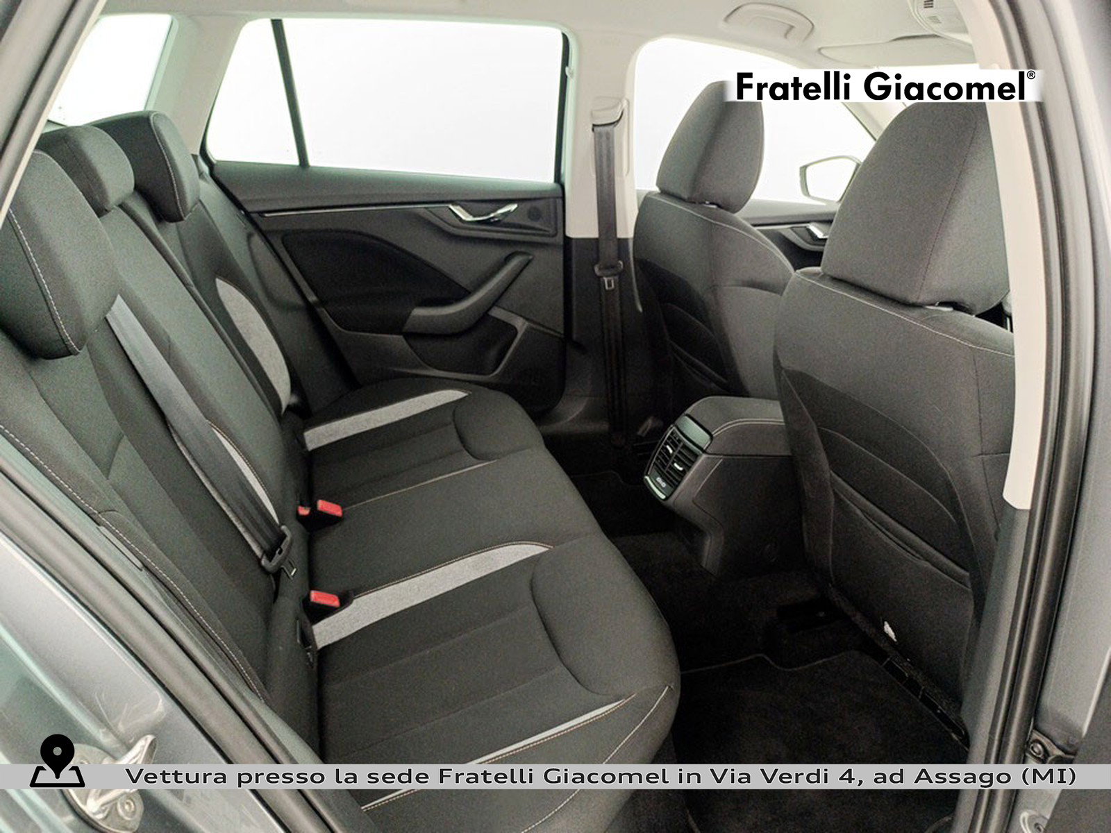 https://cdn-giacomel.caraffinity.it/fratelligiacomel/wrap360/large/83/+2026+05+26+V106585_6a159ac51a557.jpg/90f31a72ab06a2c152b4bf0cb3f30fca.jpg