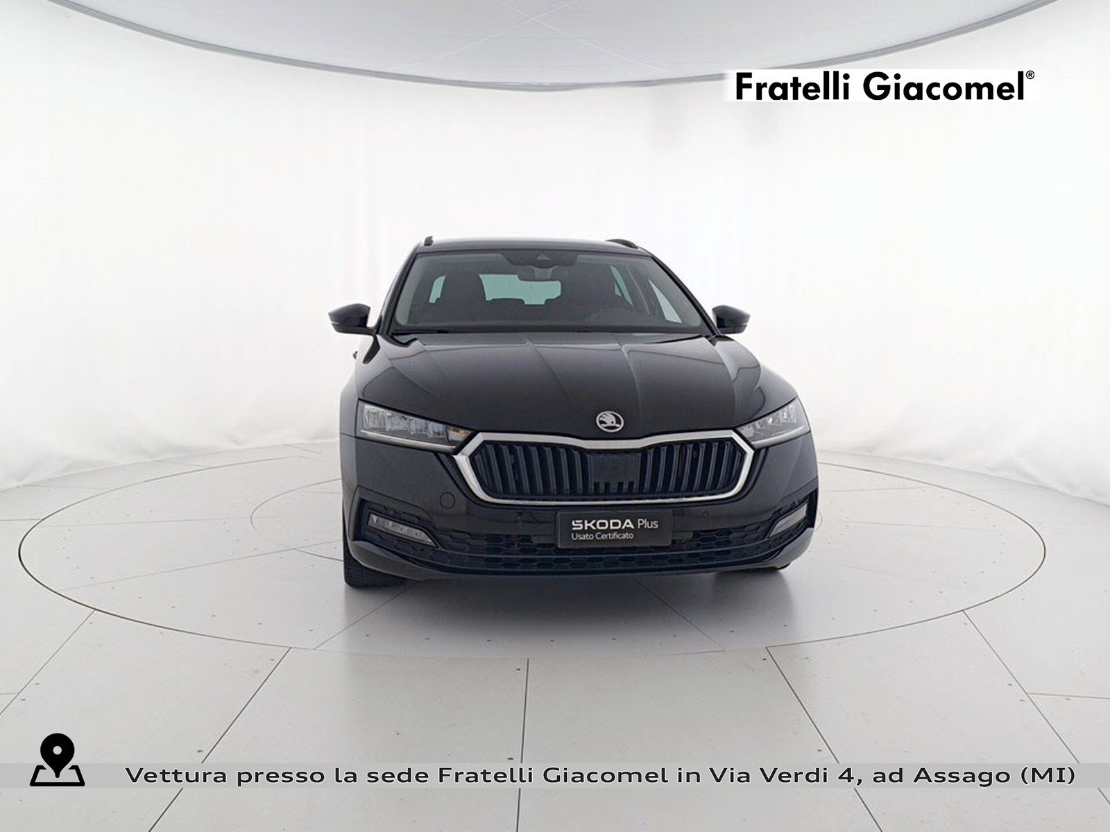 https://cdn-giacomel.caraffinity.it/fratelligiacomel/wrap360/large/83/+2026+05+26+V107420_6a15c4df82fd3.jpg/ee0996d501763d3bff9798b9d8076724.jpg