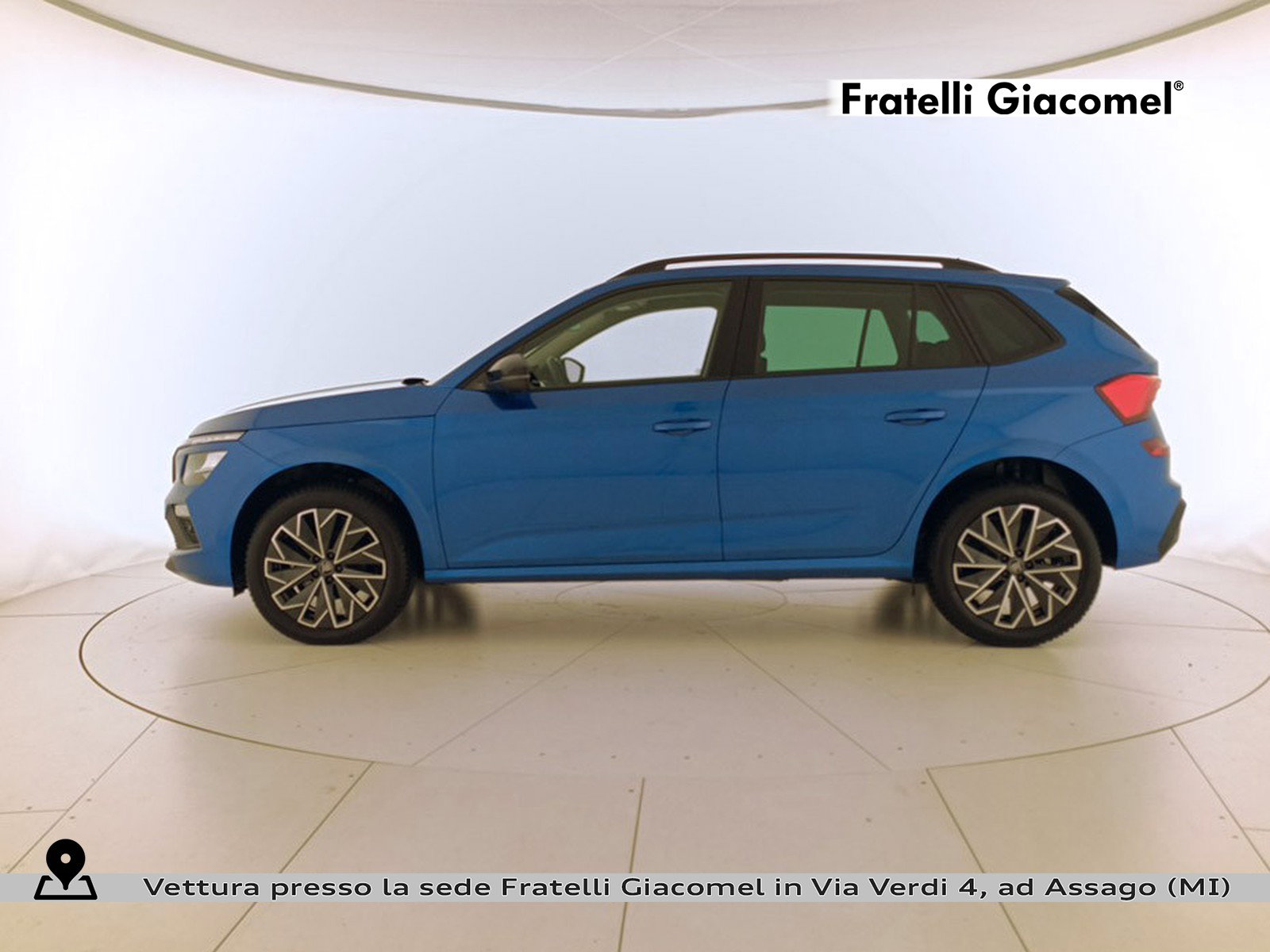 https://cdn-giacomel.caraffinity.it/fratelligiacomel/wrap360/large/83/+2026+06+15+V108282_6a3006b8f17eb.jpg/1aed16c988e321f0c3d4cb98f7c220f1.jpg