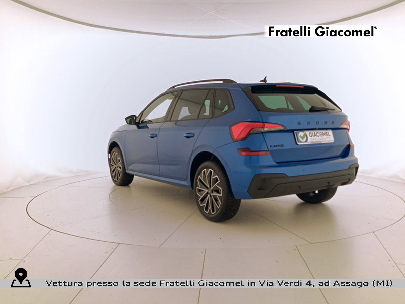 https://cdn-giacomel.caraffinity.it/fratelligiacomel/wrap360/large/83/+2026+06+15+V108282_6a3006b93b871.jpg/528d88e24b43b1ab5bf37ace28061ffb.jpg