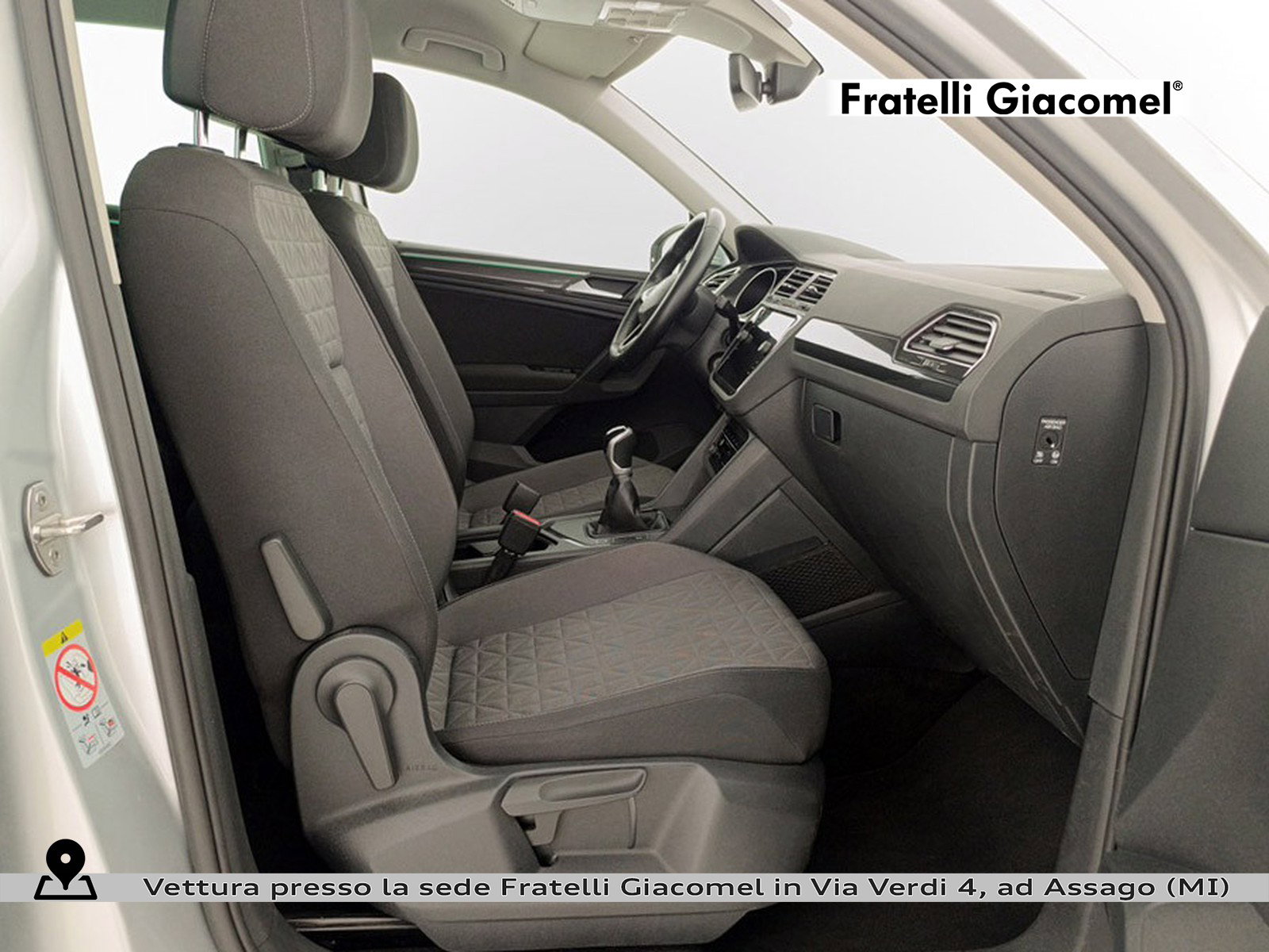 https://cdn-giacomel.caraffinity.it/fratelligiacomel/wrap360/large/83/+2026+06+29+V108634_6a4289d211919.jpg/62dcb3f954896398bd75322bf4c47eea.jpg