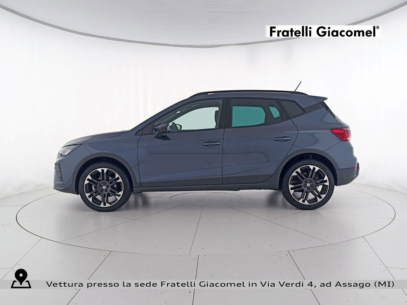 https://cdn-giacomel.caraffinity.it/fratelligiacomel/wrap360/large/83/+2026+07+06+V099625_6a4bc45b1b9e7.jpg/e98c60db32ae4957def3fb6767510f90.jpg