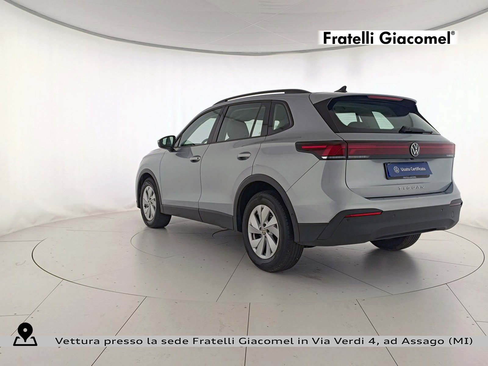 https://cdn-giacomel.caraffinity.it/fratelligiacomel/wrap360/large/83/+2026+07+07+V109861_6a4cc1a2ef146.jpg/b1a6b1a05076f66f365f79a9f82eb0a0.jpg