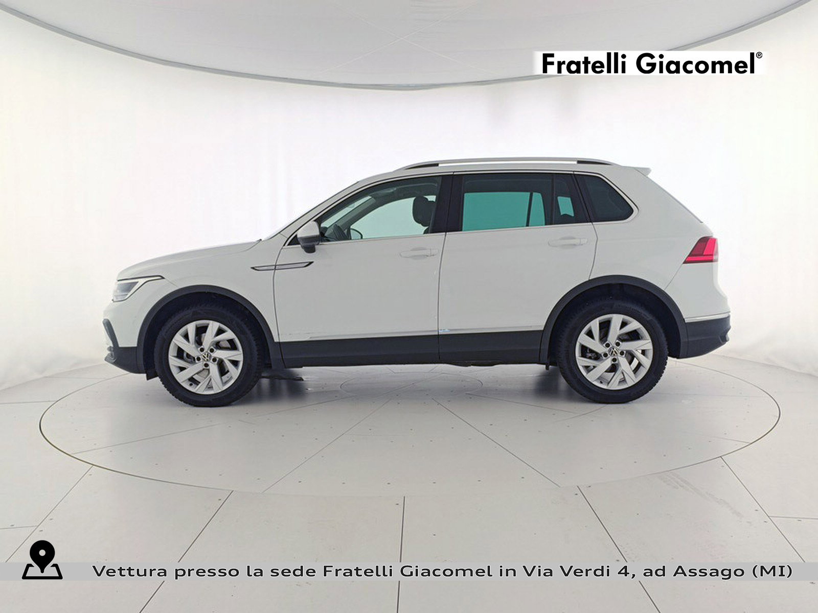 https://cdn-giacomel.caraffinity.it/fratelligiacomel/wrap360/large/83/+2026+07+09+V108207_6a4f72634ed5d.jpg/498e173167f062517070630a59fb8aa1.jpg