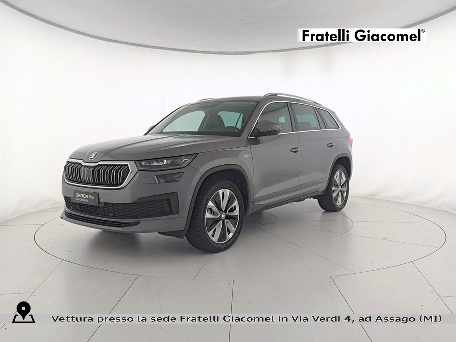 https://cdn-giacomel.caraffinity.it/fratelligiacomel/wrap360/large/83/+2026+07+16+V104984_6a5890d225ea0.jpg/5082f90f9d700335792efc07959fa553.jpg?format=jpeg
