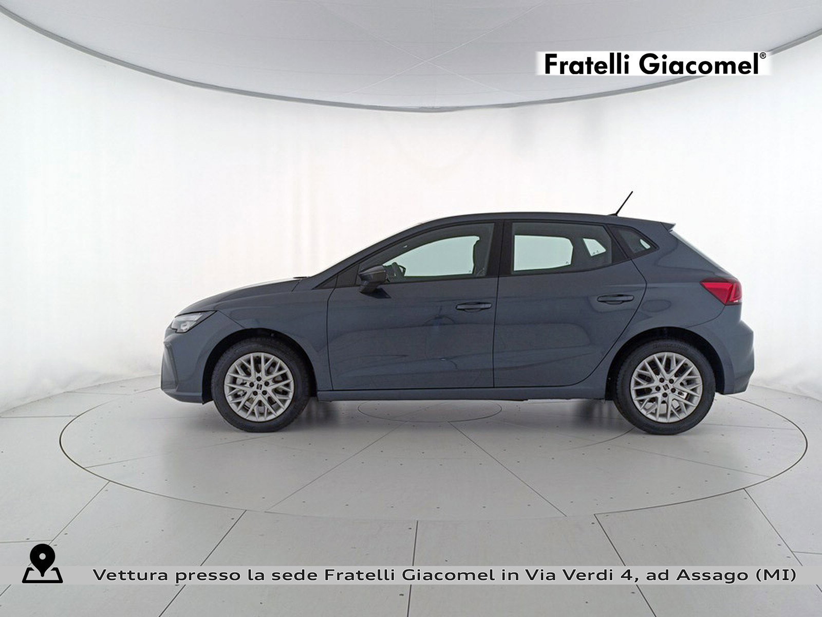 https://cdn-giacomel.caraffinity.it/fratelligiacomel/wrap360/large/83/+2026+07+21+V110140_6a5f52d789987.jpg/e8de6b25b6b554281f96f1738e4e3f47.jpg
