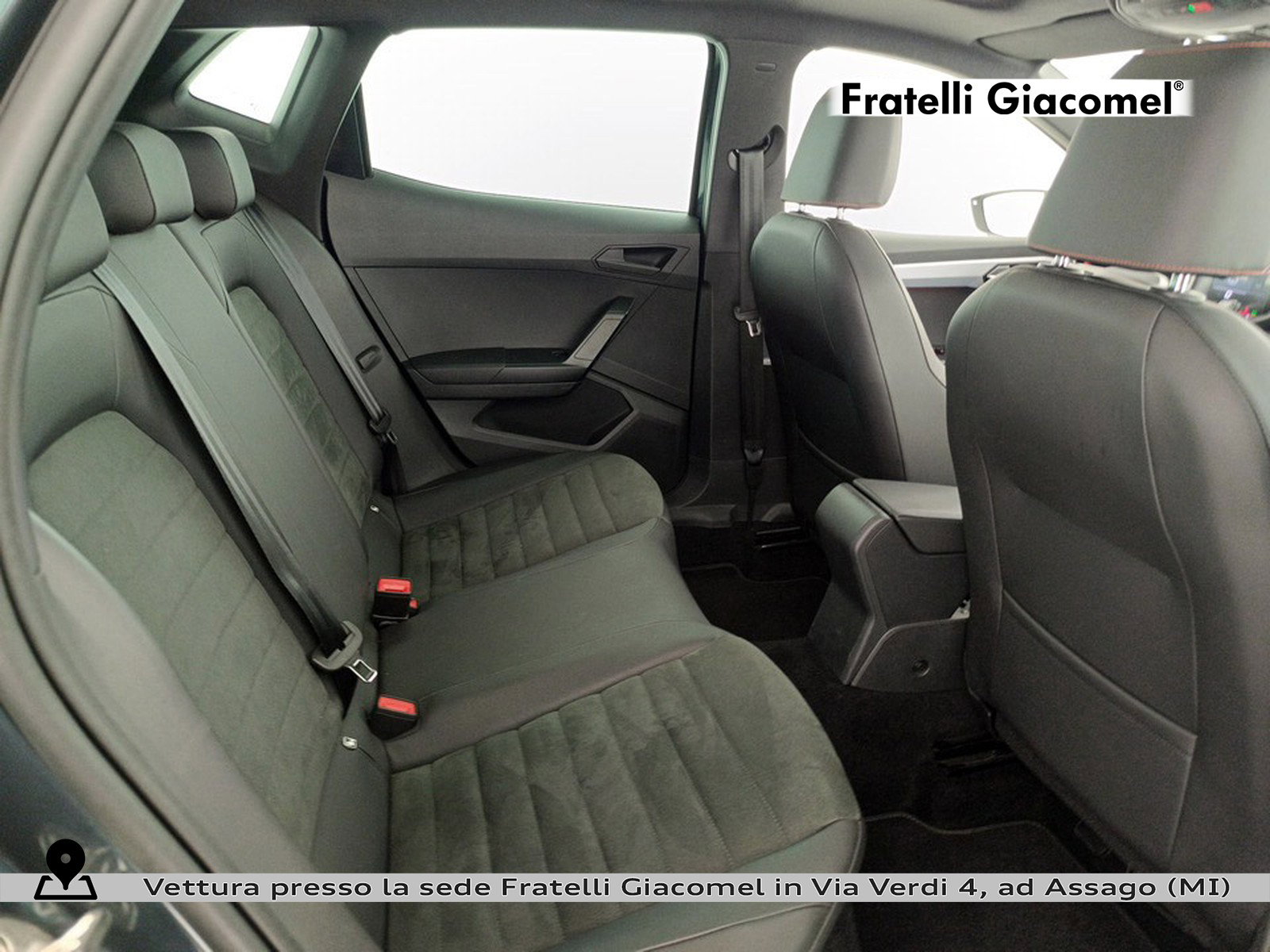 https://cdn-giacomel.caraffinity.it/fratelligiacomel/wrap360/large/83/+2026+07+27+V105491_6a671f9a6ef16.jpg/6fa8ff7cebc73cf7dec74e83a939a591.jpg