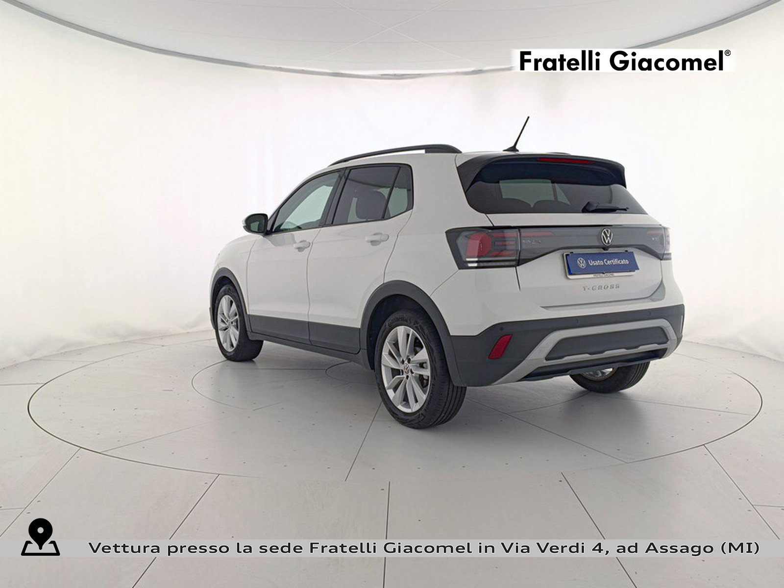 https://cdn-giacomel.caraffinity.it/fratelligiacomel/wrap360/large/83/+2026+07+30+V104411_6a6b060b67be1.jpg/0eaec9690830ac9f724451ec6d42aecf.jpg