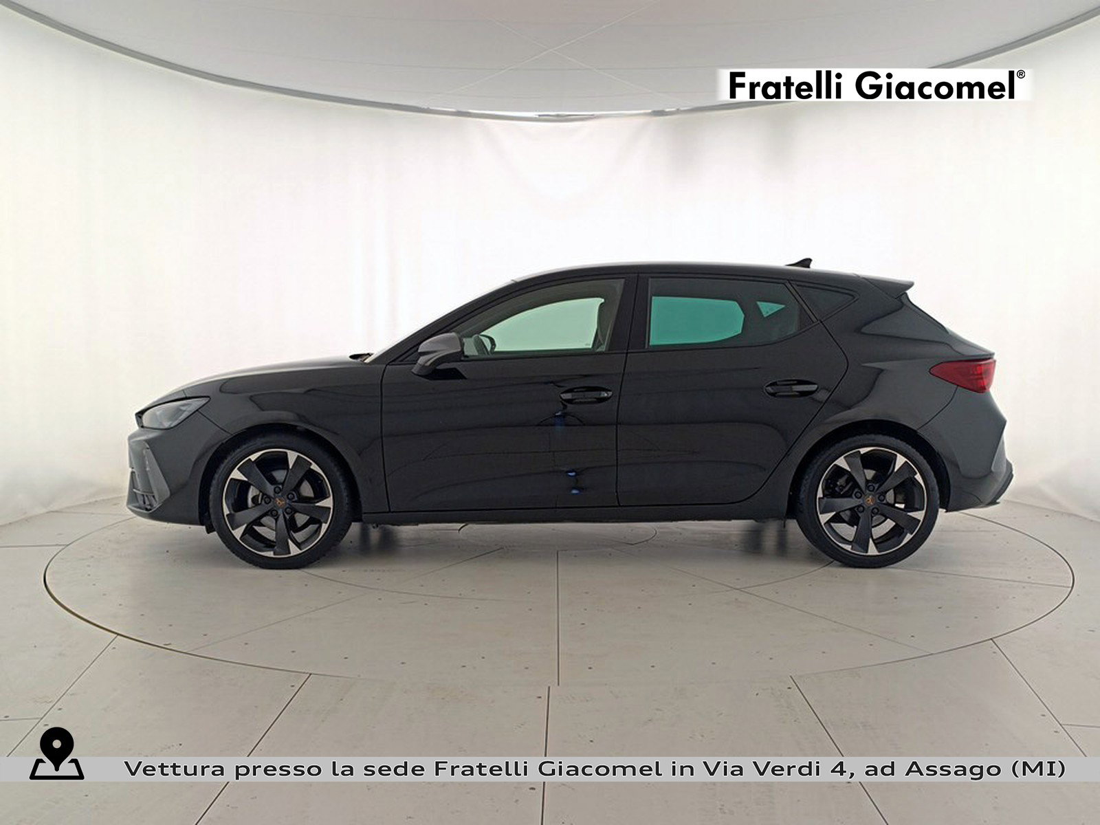 https://cdn-giacomel.caraffinity.it/fratelligiacomel/wrap360/large/83/+2026+07+31+V110989_6a6c57b0a6c53.jpg/17dd6106f3030b3e01e921a27e195061.jpg