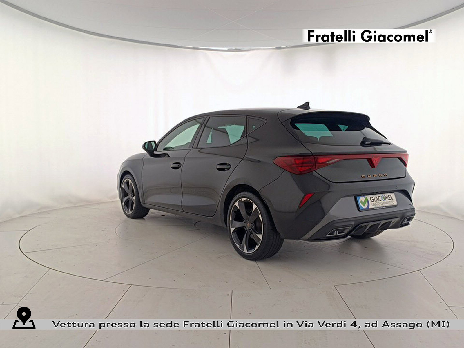 https://cdn-giacomel.caraffinity.it/fratelligiacomel/wrap360/large/83/+2026+07+31+V110989_6a6c57b119662.jpg/afbe05579a49d603f5fcd1fa848926f3.jpg